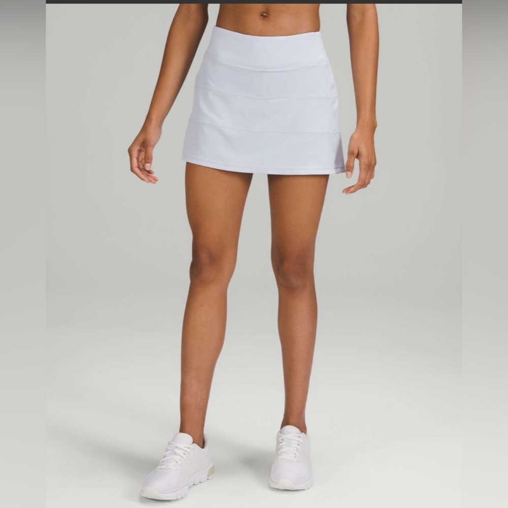 🍋LULULEMON Lululemon Pace Rival Mid-Rise Skirt
*Long in Pastel Blue • Size 4